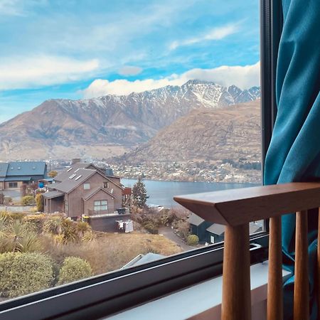 Ming'S Lakeside Goldleaf Suites Queenstown Buitenkant foto