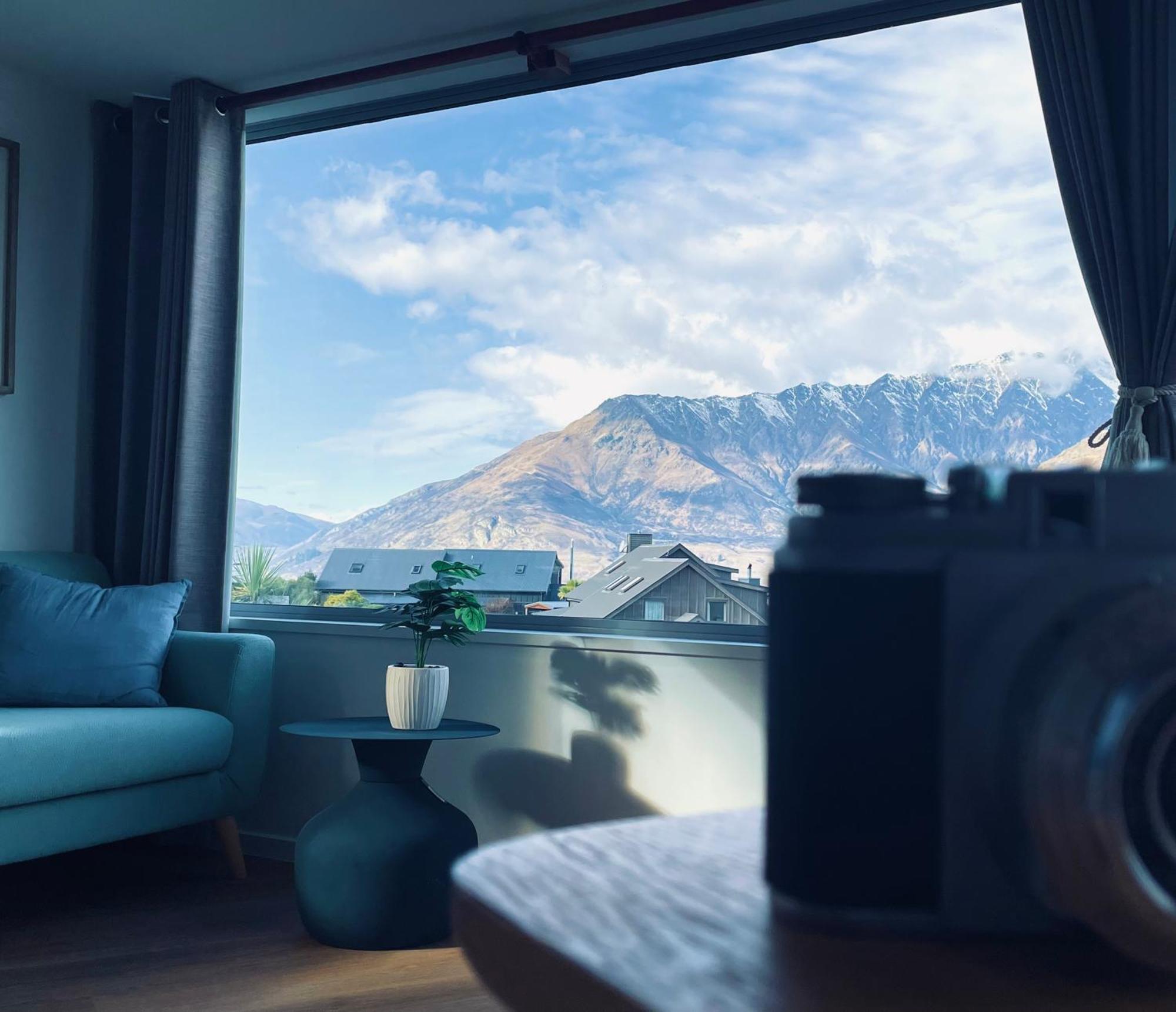 Ming'S Lakeside Goldleaf Suites Queenstown Buitenkant foto