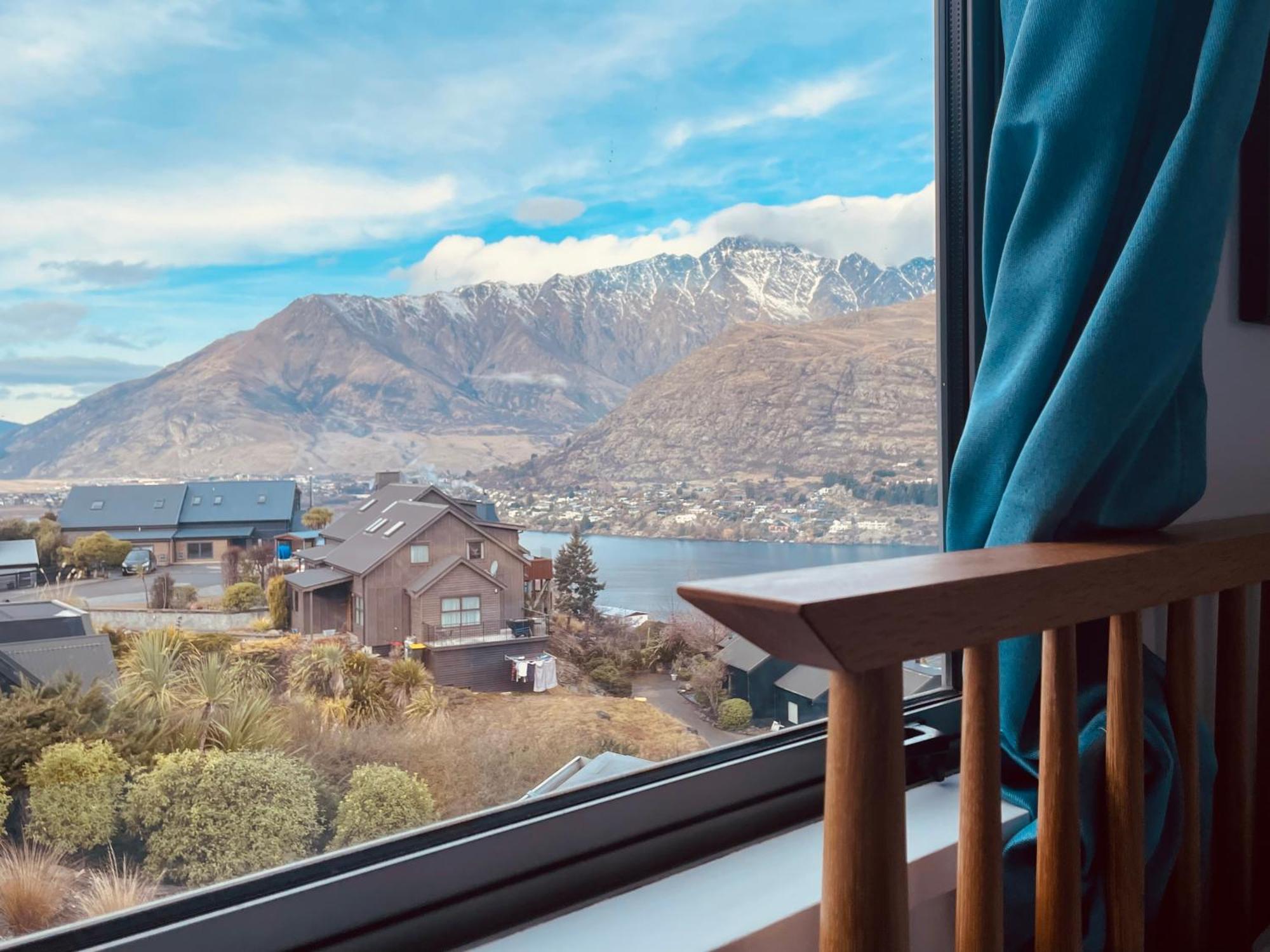 Ming'S Lakeside Goldleaf Suites Queenstown Buitenkant foto